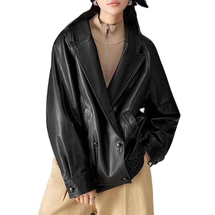 Batwing sleeve oversized sheepskin coat, detail